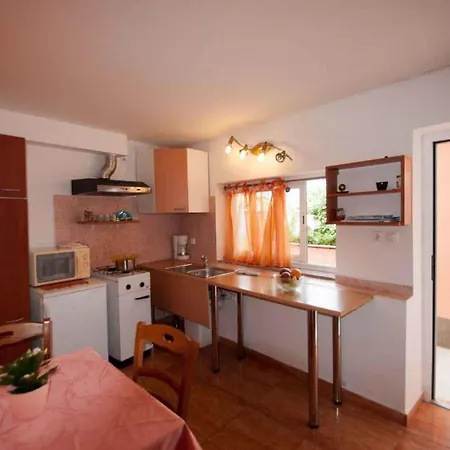 Apartment In Vrbnik/insel Krk 36786